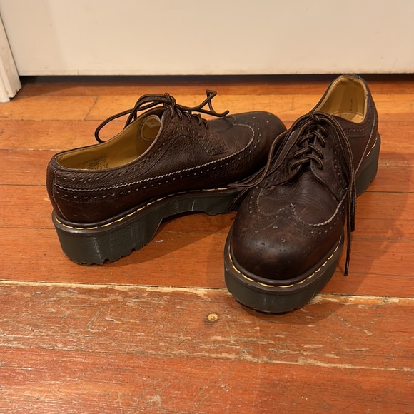 Doc Martens Vintage Made in England Platform Oxfords - Picture 8 of 9